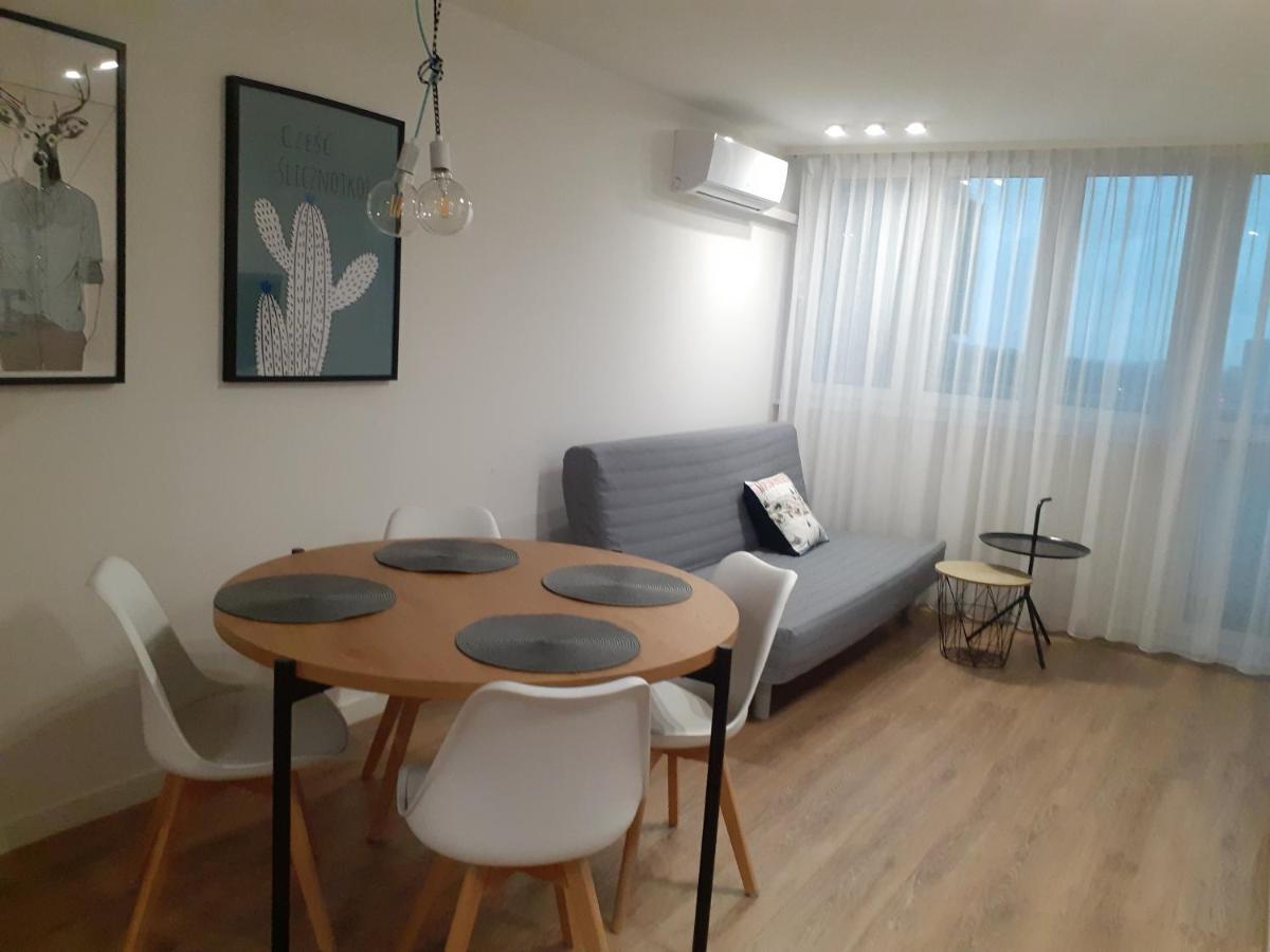 IX Pietro - 9Th Floor Apartment In 카토비체 외부 사진